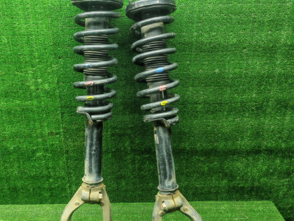 Стойки передние CL9