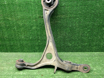 Рычаг передний правый CL 9
