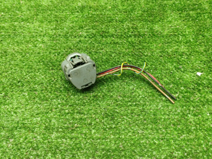 Фишка топливного насоса CL9