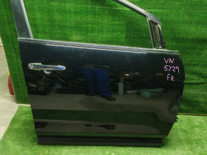 Дверь передняя правая ER3P