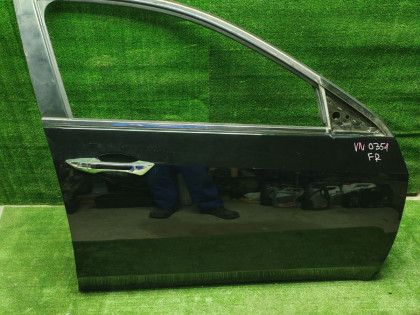 Дверь передняя правая CU2