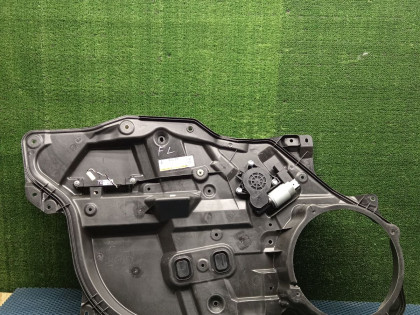 Стеклоподьемник передний левый ER3P