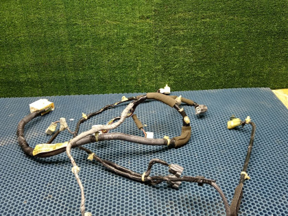 Коса двери передняя правая CL 9