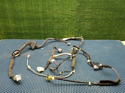 Проводка двери передняя левая CL 9