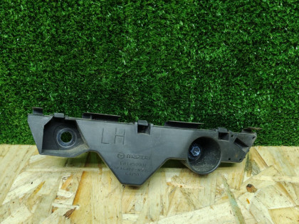 Крепление бампера переднее левое ER3P