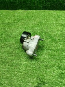 Натяжитель ремня навесного оборудования MITSUBISHI LANCER OEM 1345A008 CY4A, CX4A, CY5A