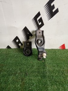 Крепление радиатора Пара 74171SEA900 HONDA ACCORD