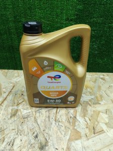 Total Quartz 9000 FUTURE NFC 5W-30
