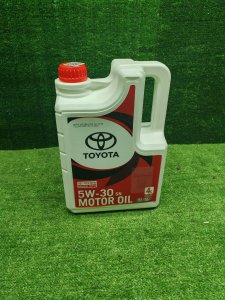 Toyota 5W-30 4л