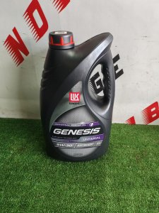 ЛУКОЙЛ (LUKOIL) GENESIS UNIVERSAL 5W-30 4л